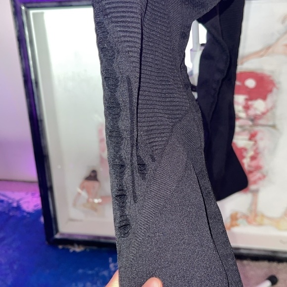 NUX legging for fitness and training with side mesh for ventilation pre owned - Picture 4 of 6